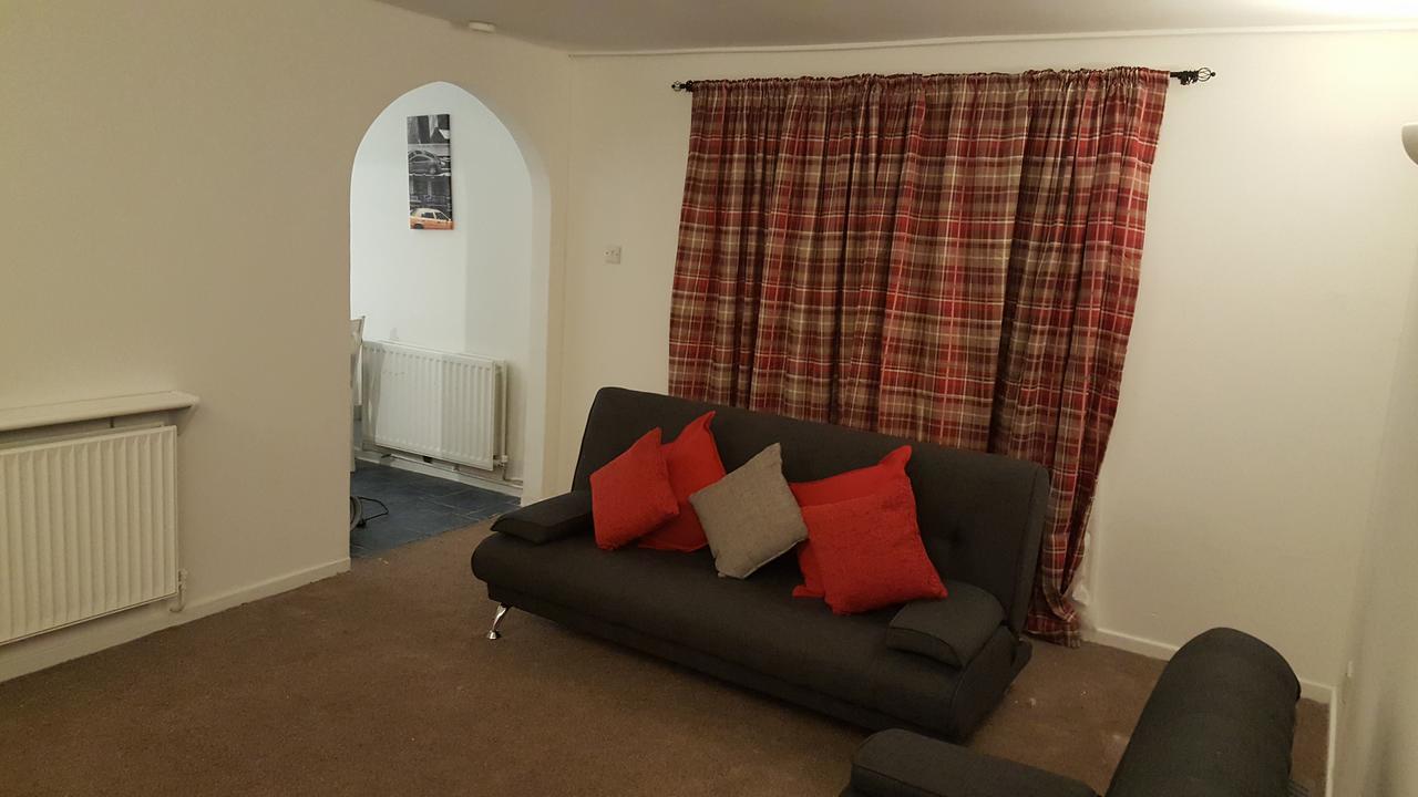 Vetrelax Basildon Newly Refurbished 3Bed House Aparthotel Eksteriør bilde