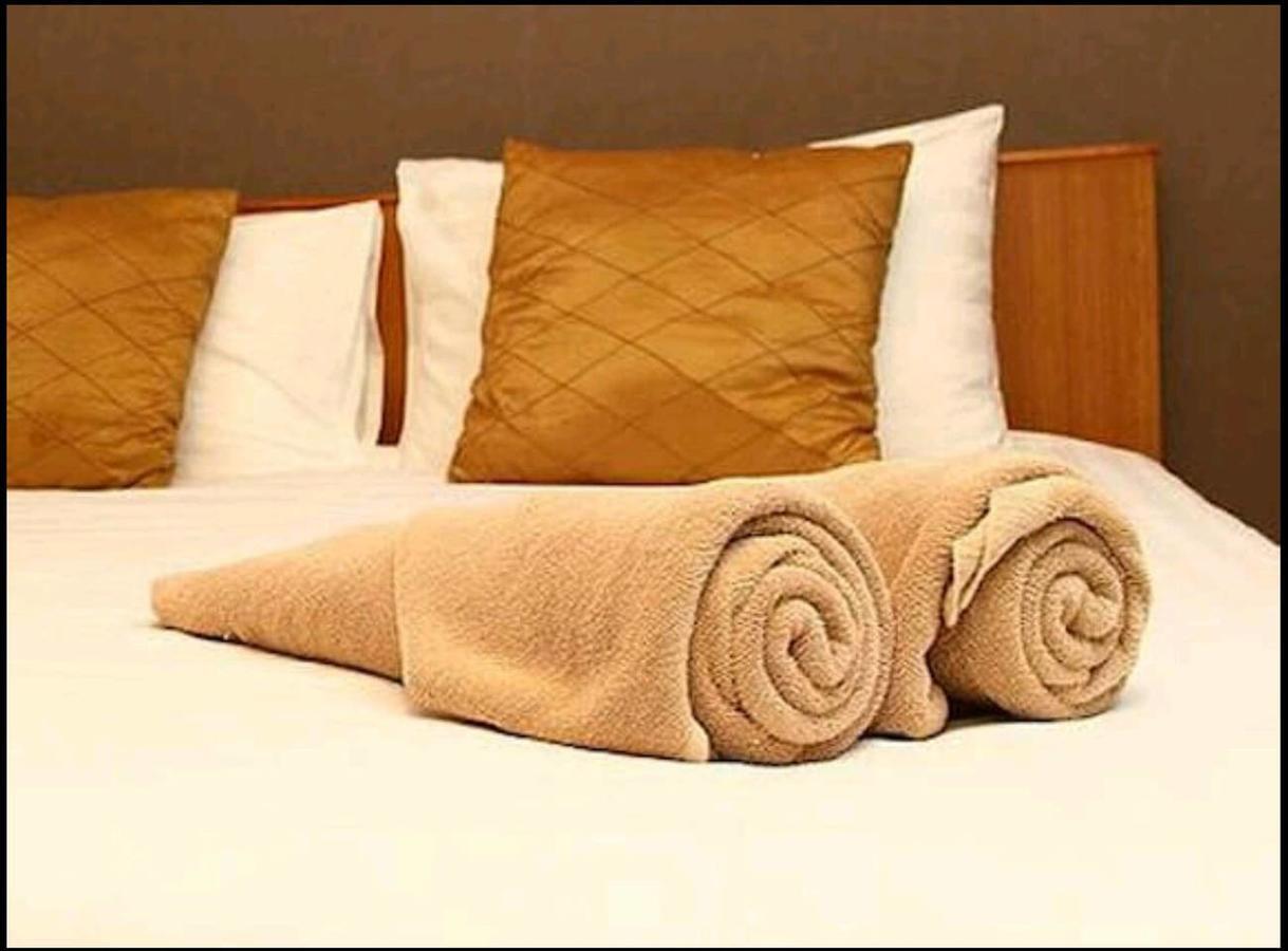 Vetrelax Basildon Newly Refurbished 3Bed House Aparthotel Eksteriør bilde