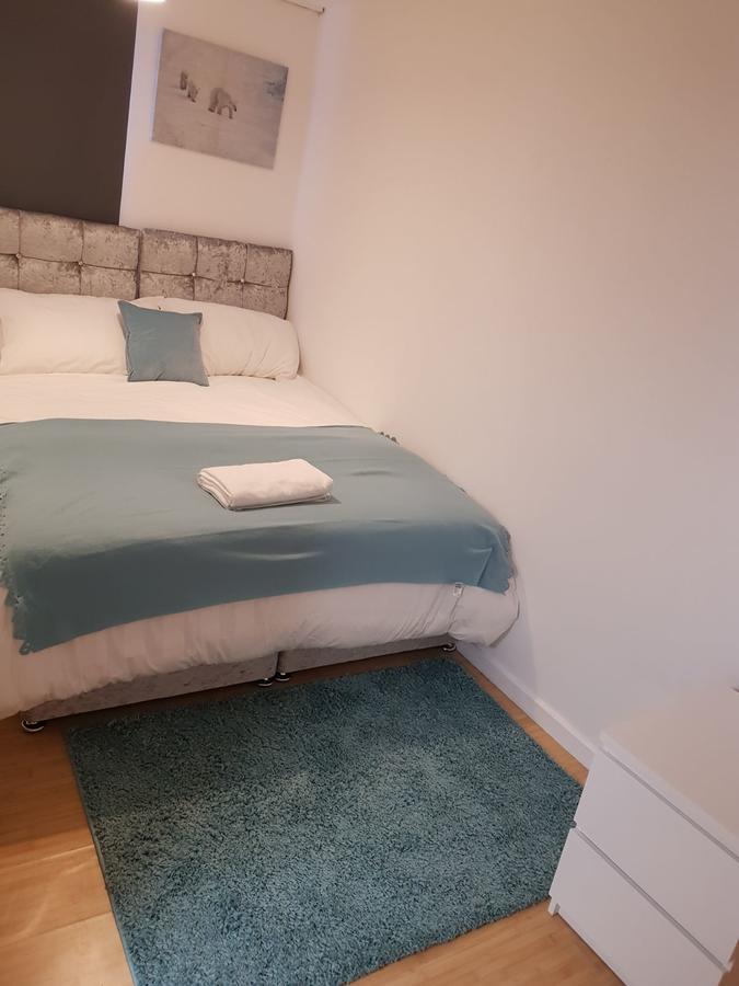 Vetrelax Basildon Newly Refurbished 3Bed House Aparthotel Eksteriør bilde