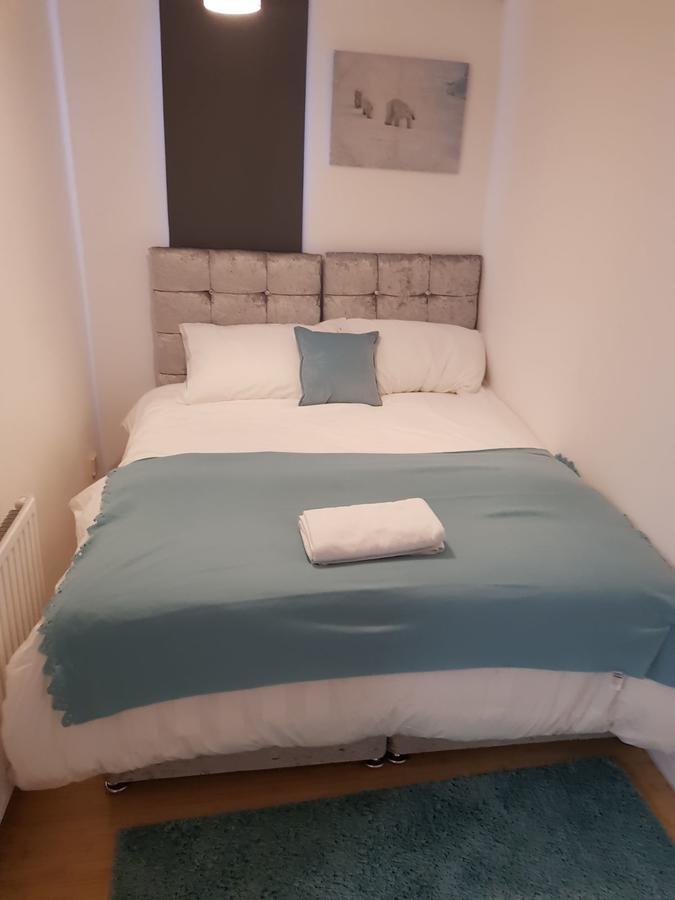 Vetrelax Basildon Newly Refurbished 3Bed House Aparthotel Eksteriør bilde